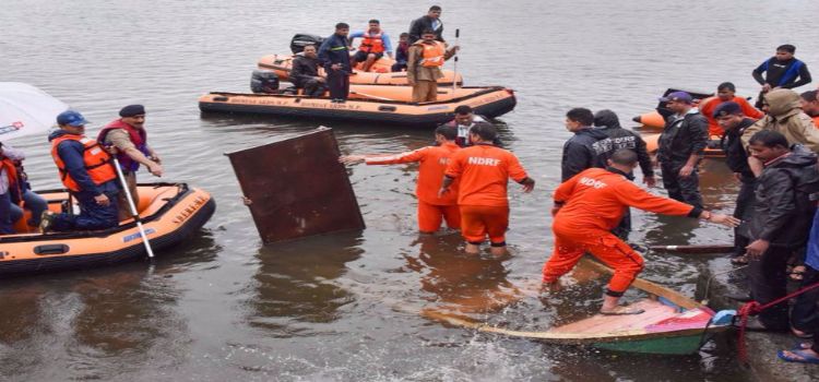 boataccident.jpg