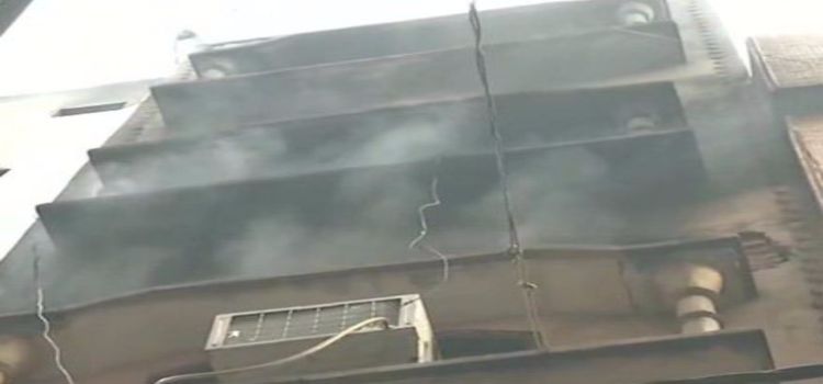 delhifire.jpg